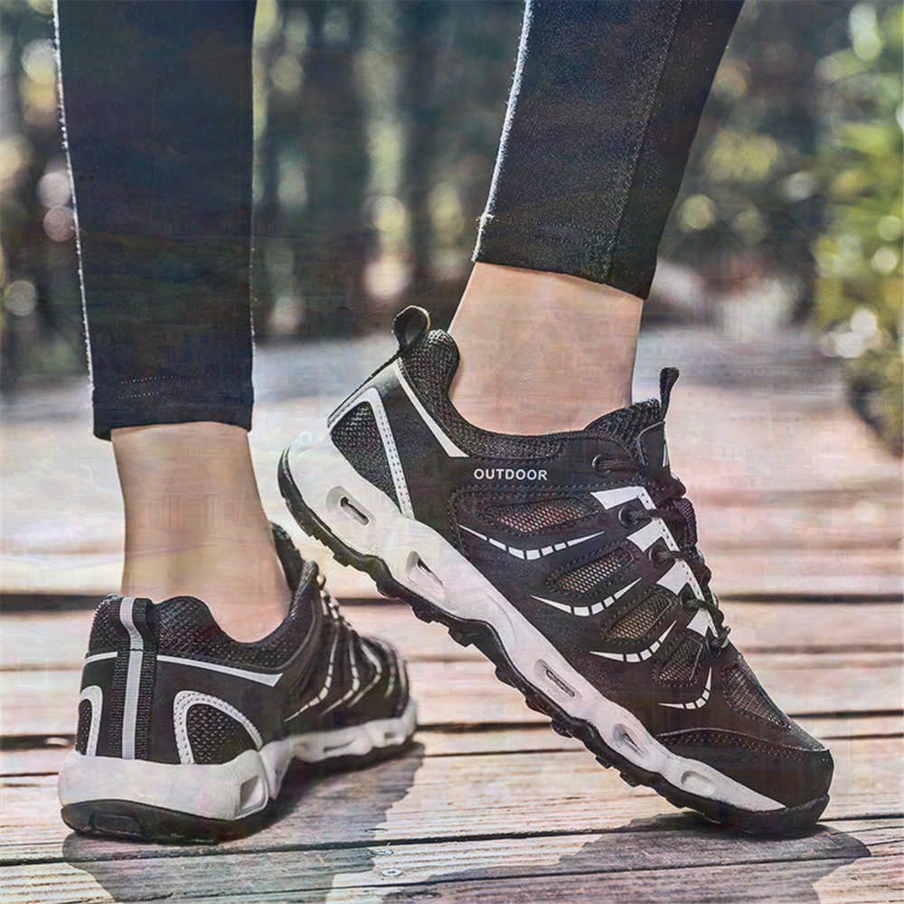 Sumer Round Tip Silver Sneaker - Kawaii Tech Accessories recension och pris