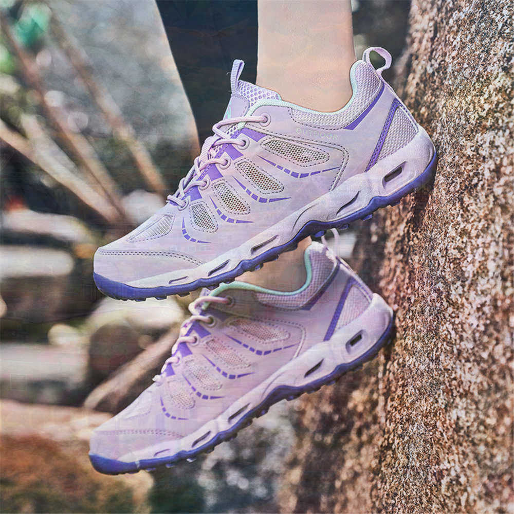 Sumer Round Tip Silver Sneaker - Kawaii Tech Accessories recension och pris